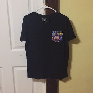 Black serengetee shirt w elephant detail pocket